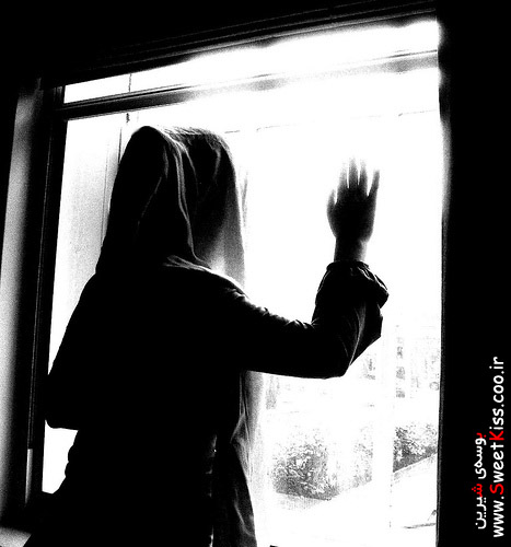 Alone gir Black white window128wwwSweetKisscooir29